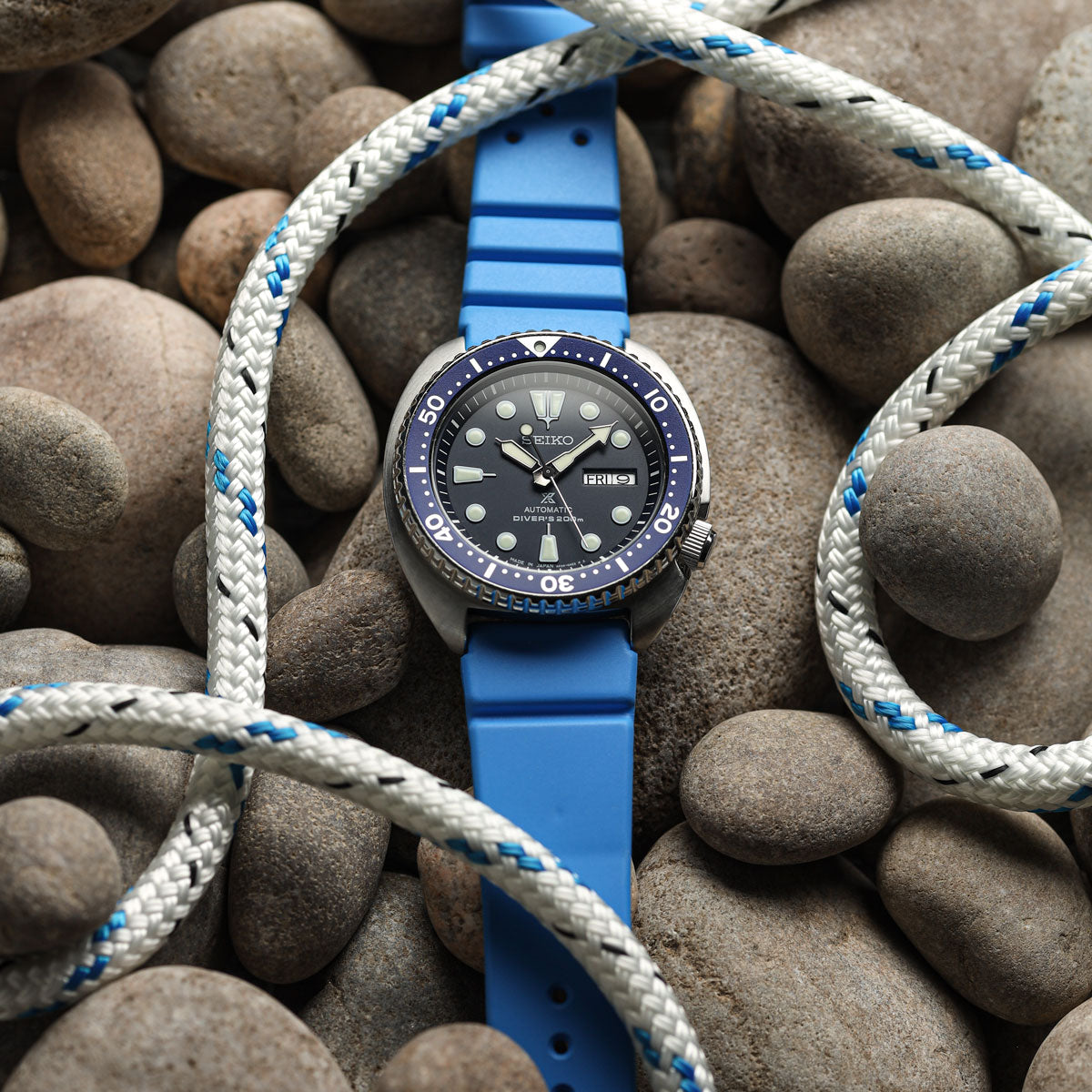 ZULUDIVER 284 Italian Rubber Dive Watch Strap - Sky Blue