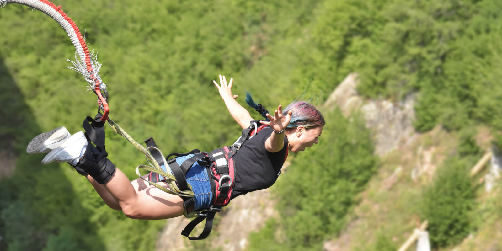 Bungee Jumping In New Zealand: Life Doesn't Get Any Better
