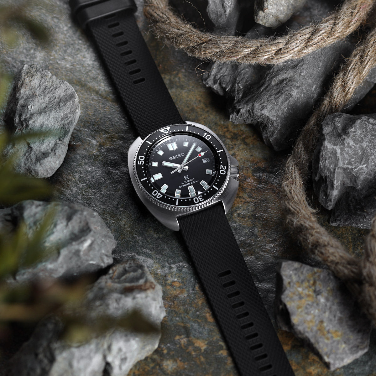 ZULUDIVER 330 Ladder Italian Rubber Dive Watch Strap - additional image 1