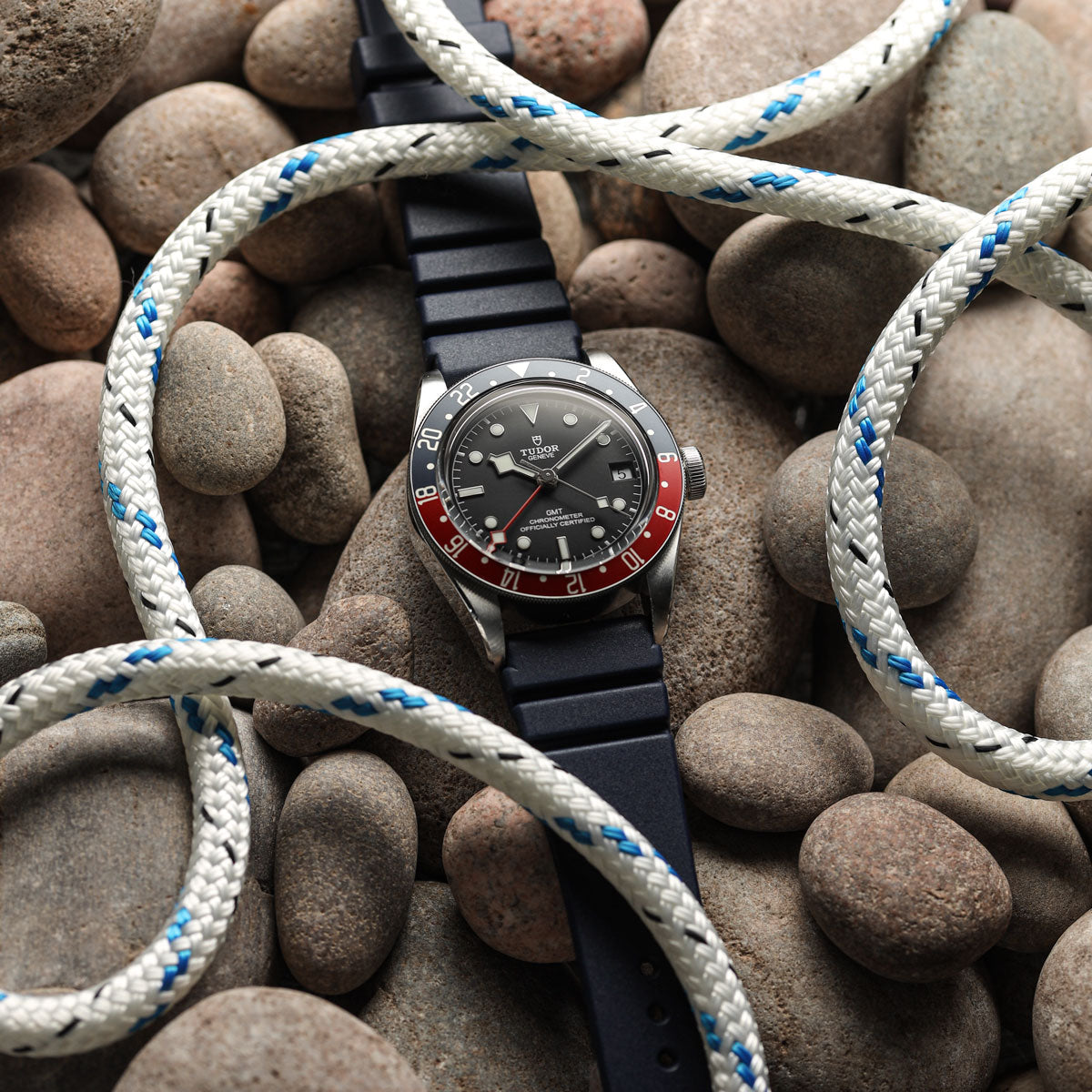 ZULUDIVER 284 Italian Rubber Dive Watch Strap - Navy Blue - additional image 2