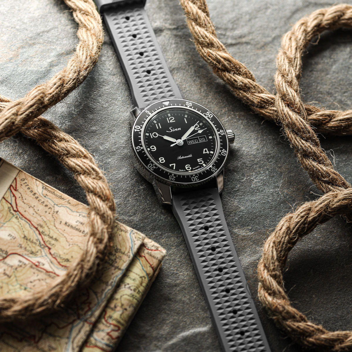  Seacroft Waffle FKM Rubber Dive Watch Strap - Crimson Red