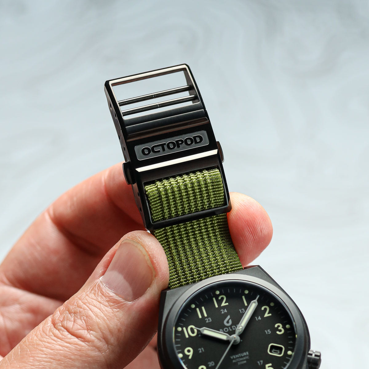 BLACK FRIDAY OCTOPOD - Black