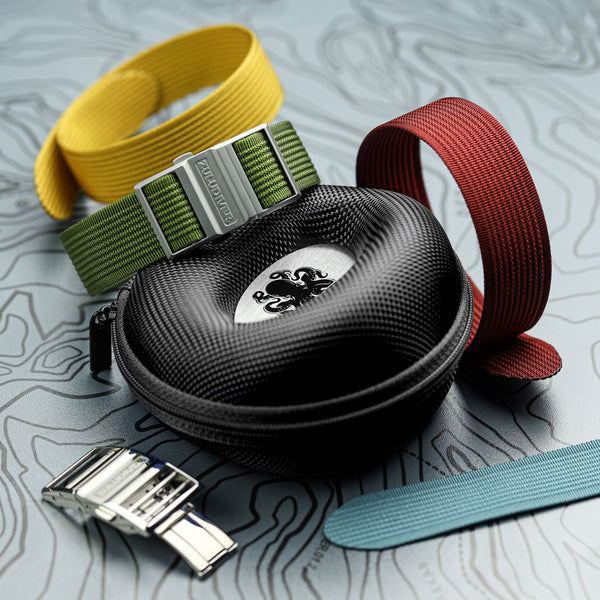 OCTOPOD Zip Up Doughnut Watch Case - Graphite Black - ZULUDIVER