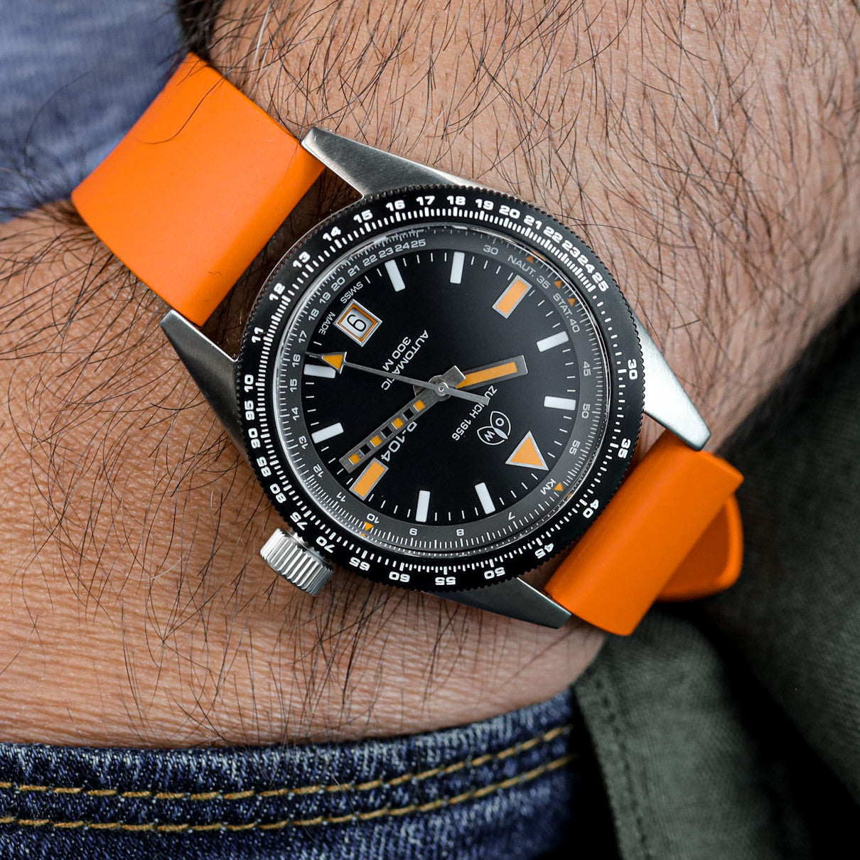 Zennor FKM Rubber Waterproof Watch Strap - Orange - additional image 2