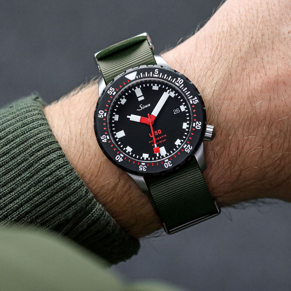 1973 British Military Watch Strap: 328 MARINE - Army Green