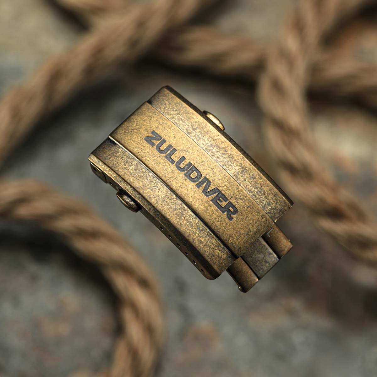 HydroLock MK2 Deployant Buckle - Super Luminova