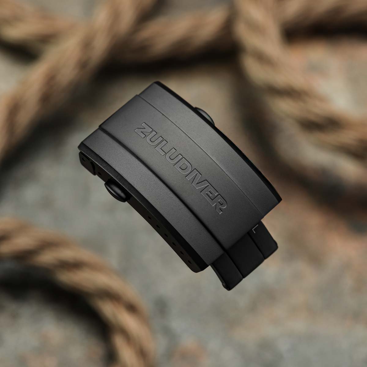 HydroLock MK2 Deployant Buckle - Super Luminova