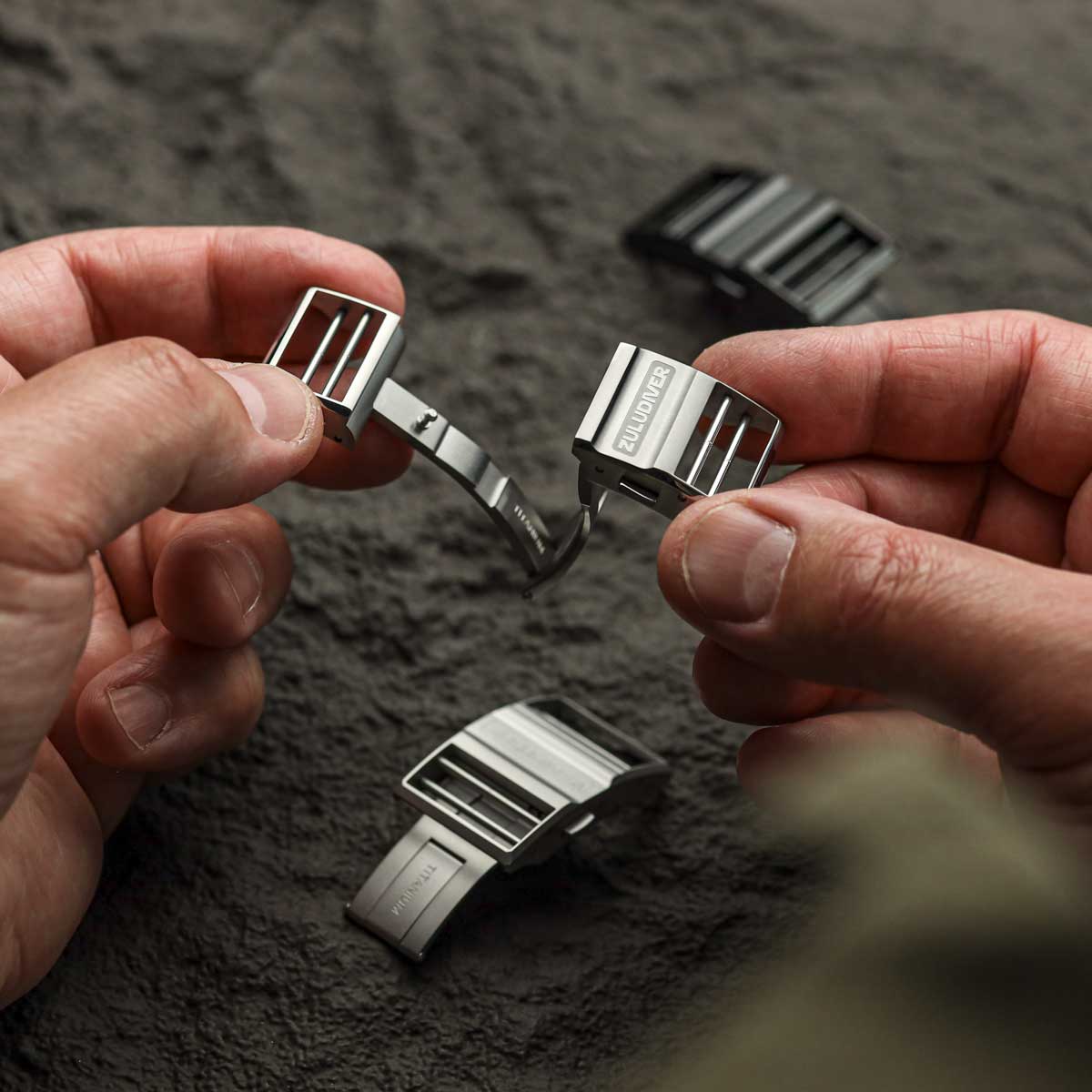 OCTOPOD Titanium MK3 Buckle - Brushed / Polished