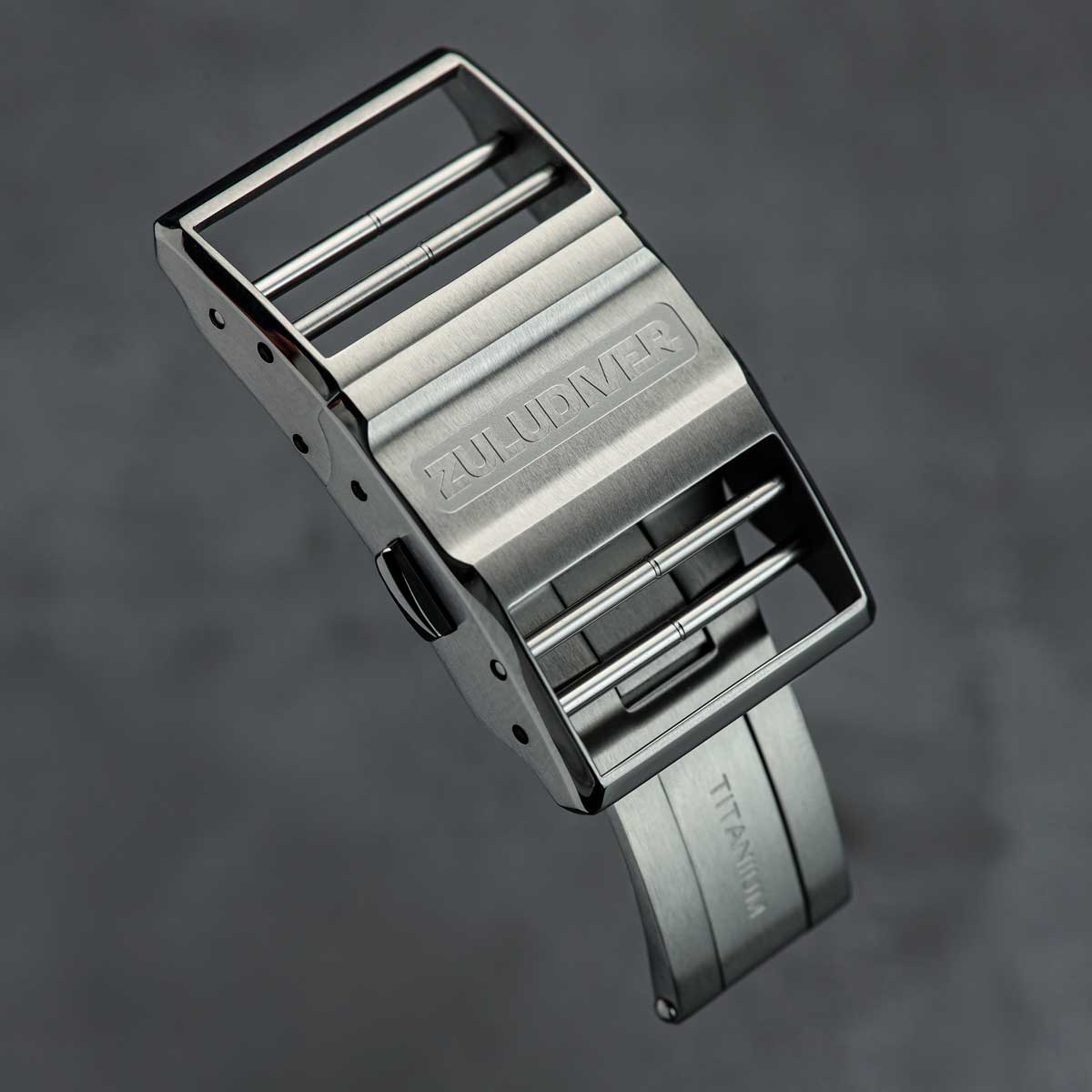 OCTOPOD Titanium MK3 Buckle - Brushed / Polished