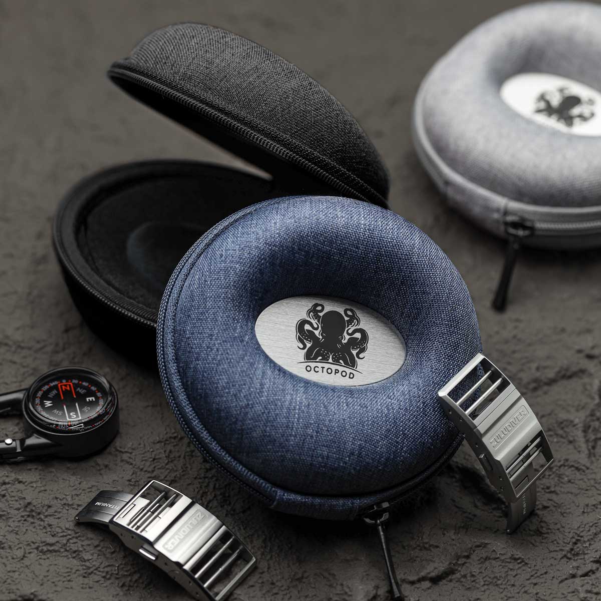 OCTOPOD Zip Up Doughnut Watch Case - Graphite Black