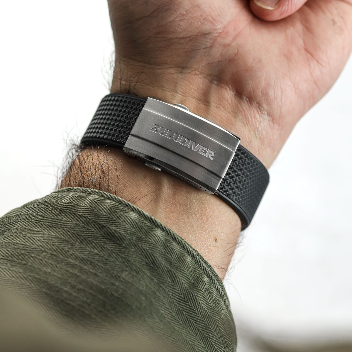 Tsunami MK2 Rubber Deployant Watch Strap - Abyss Black