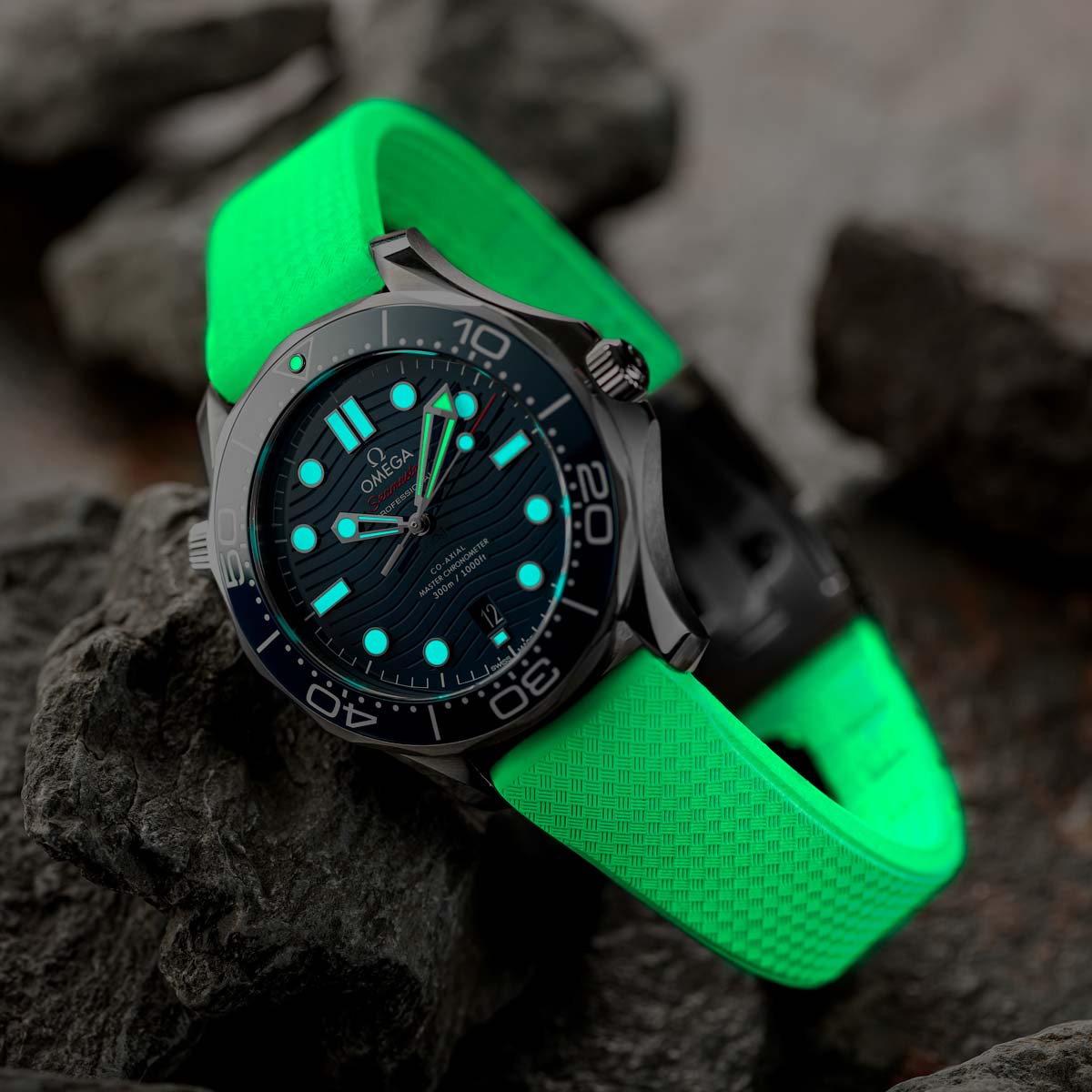 Tsunami MK2 Rubber Deployant Watch Strap - Vintage White + Lume