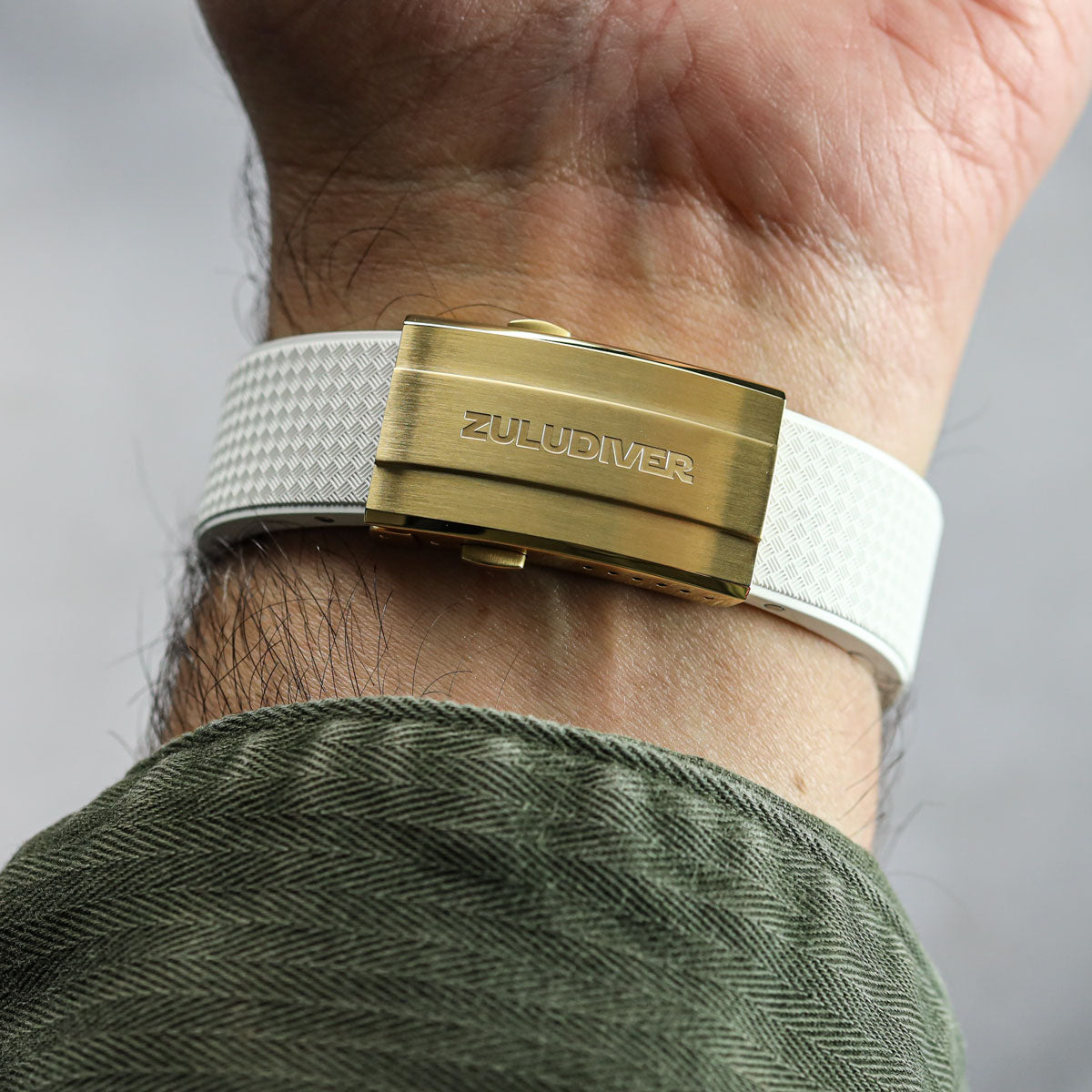 Tsunami MK2 Rubber Deployant Watch Strap Coconut White ZULUDIVER