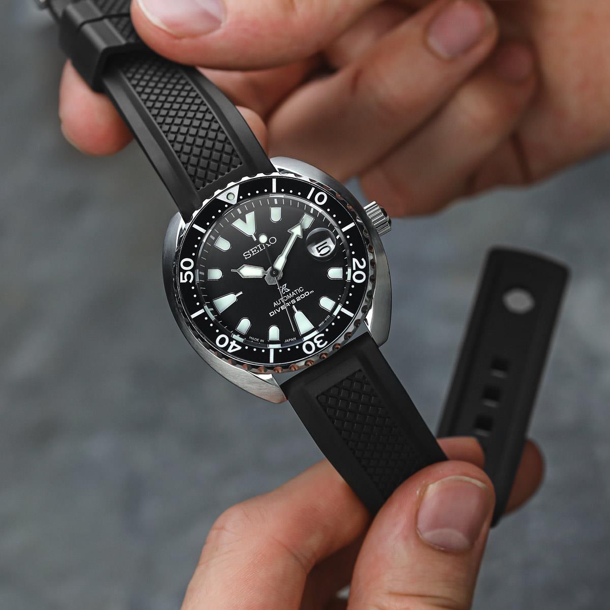 Hartland FKM Rubber Watch Strap Black ZULUDIVER