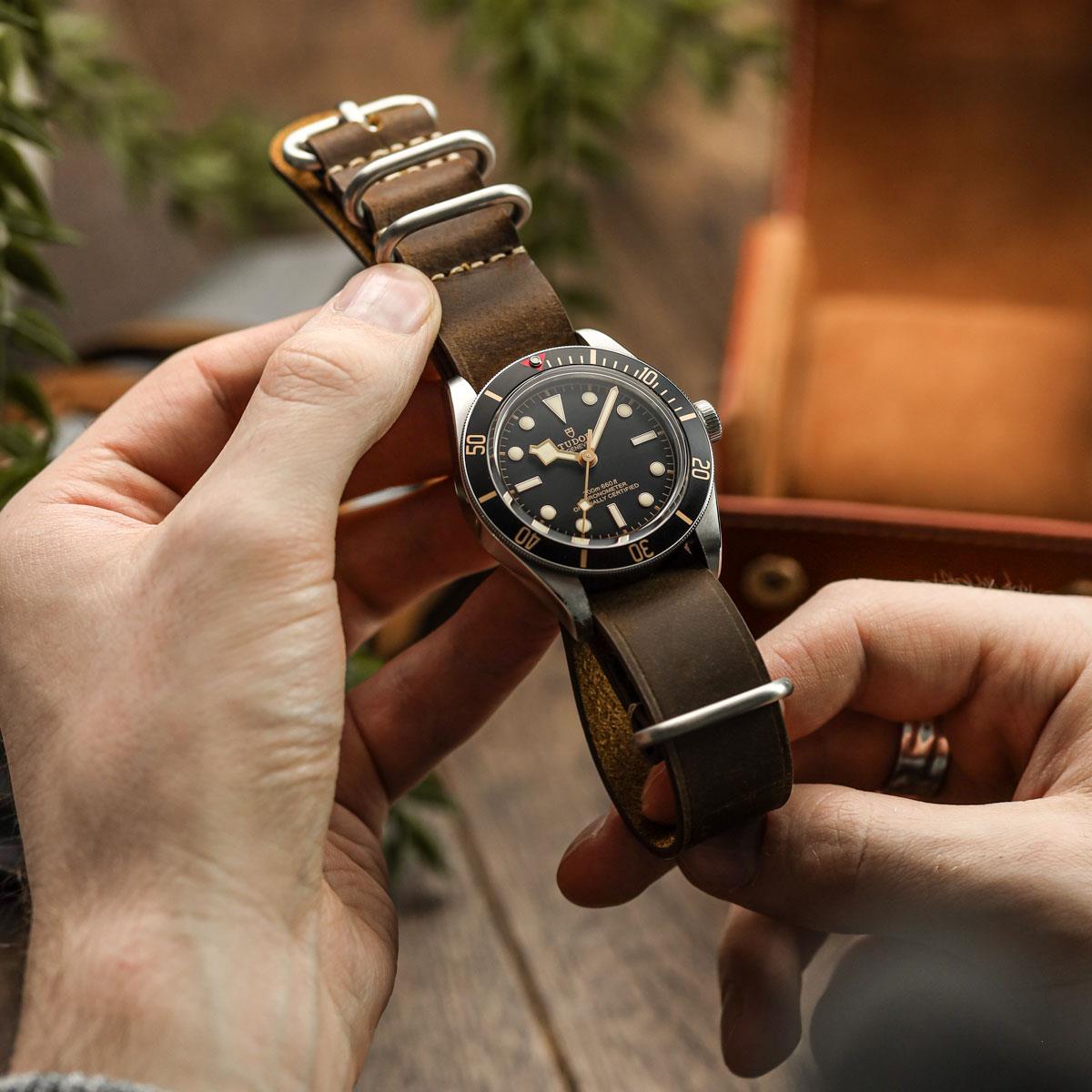 1973 British Military Watch Strap: OXFORD Large Buckle - Chestnut