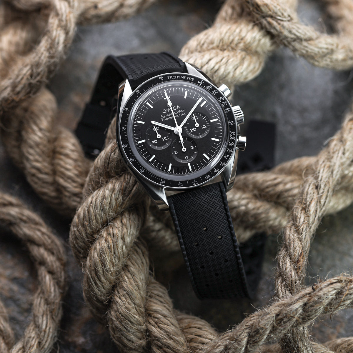 Quick Release Black Tropical-style rubber watch strap